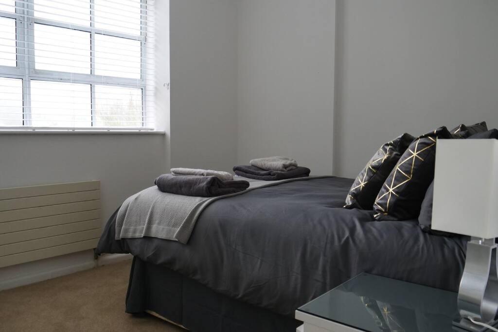 Modern Apartment, Amazing Location