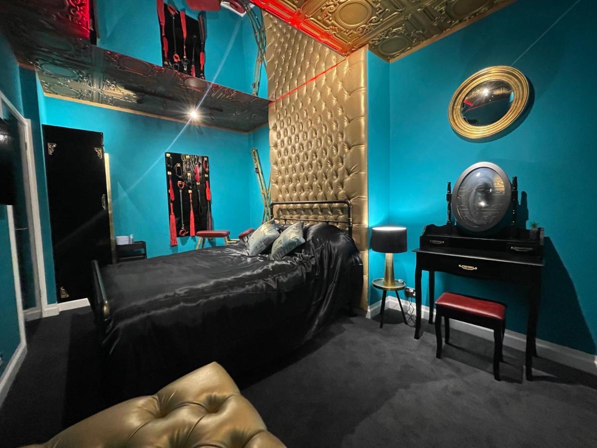 Boutique Dungeon Apartment