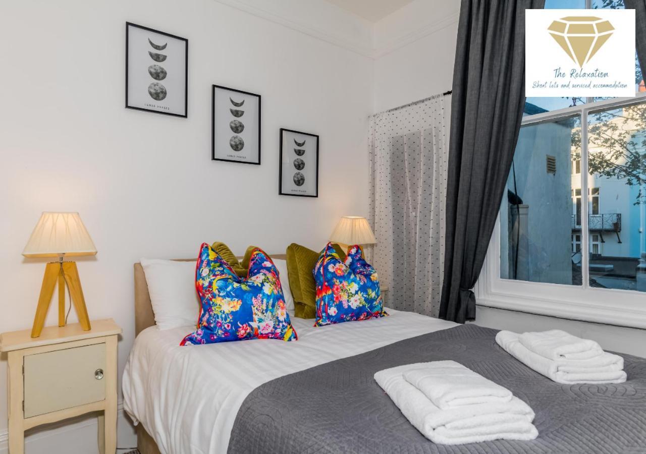 1 Bed Apartment-Sea Views- Relocation-Business-By The Relaxation Serviced Apartments Apartment Brighton