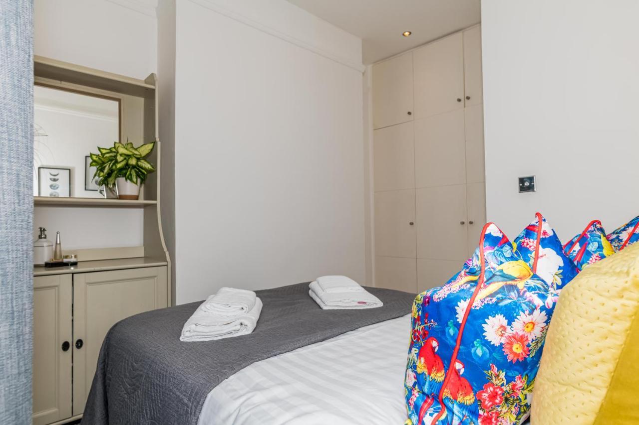 1 Bed Apartment-Sea Views- Relocation-Business-By The Relaxation Serviced Apartments Apartment *