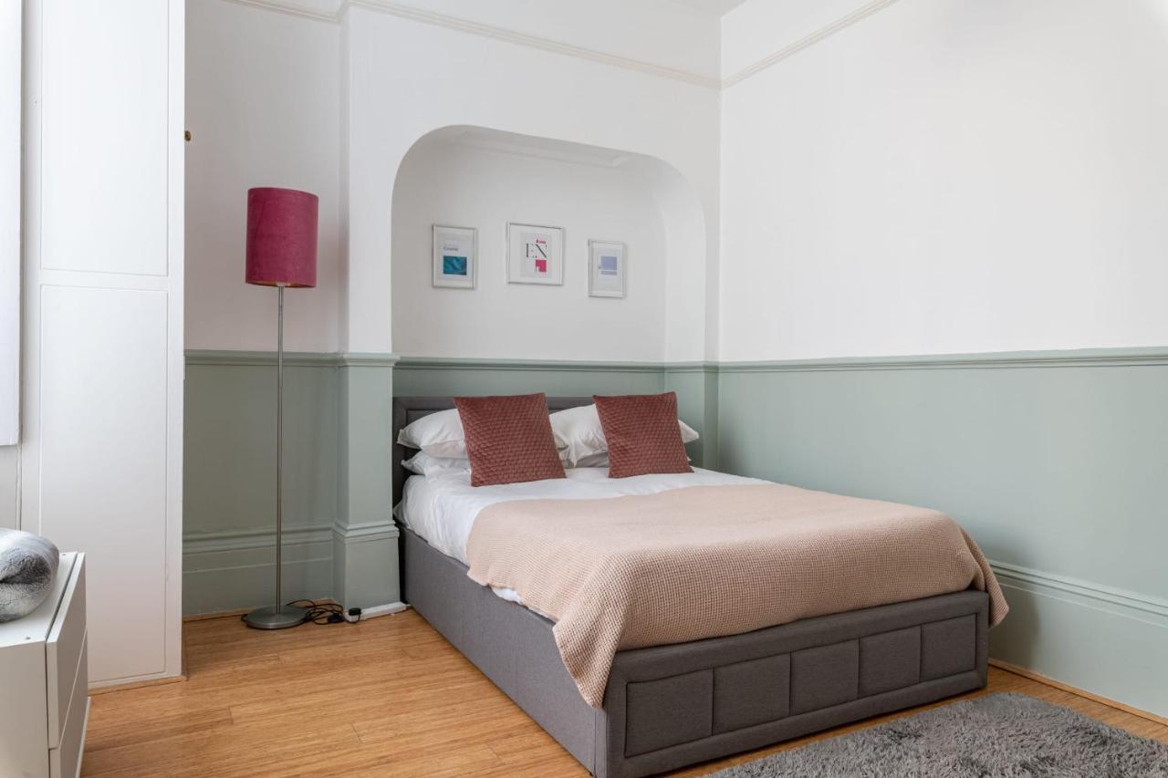 Guestready - Stunning Seafront Flat