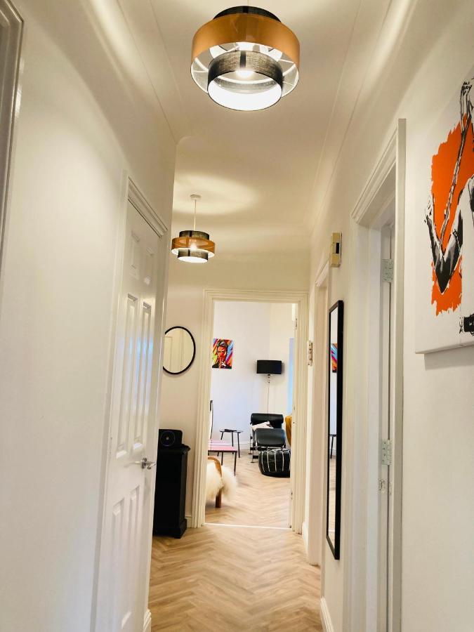 Funky Unique 2-bedroom With Parking