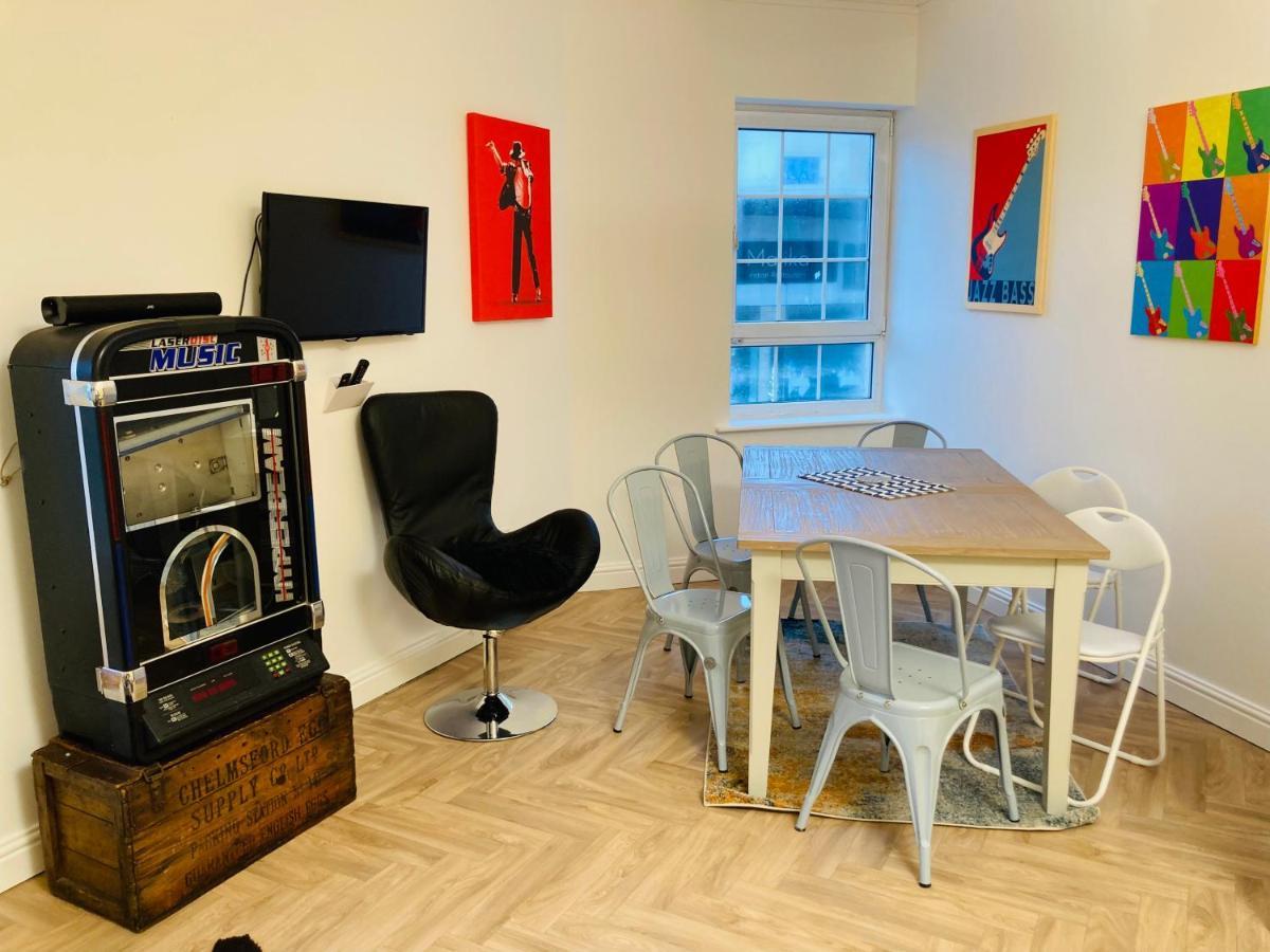 Apartment Funky Unique 2-bedroom With Parking Brighton