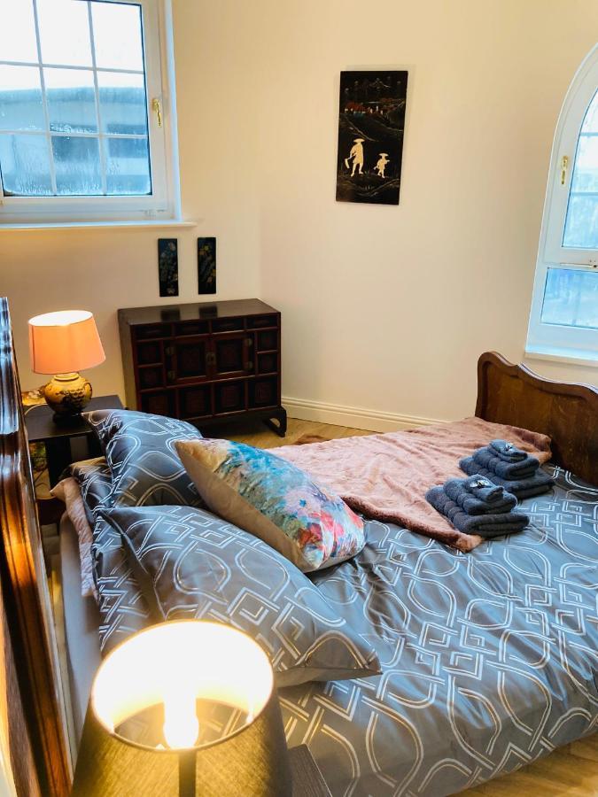 Apartment Funky Unique 2-bedroom With Parking