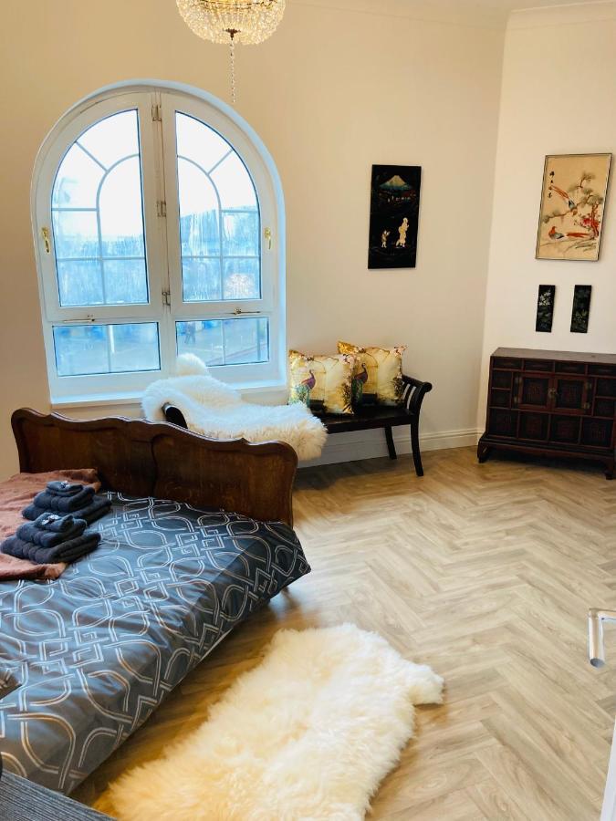 Funky Unique 2-bedroom With Parking * Brighton