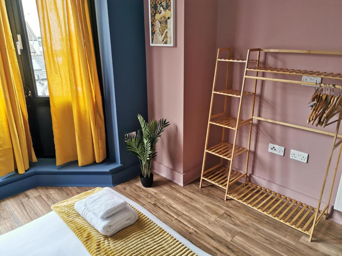 Apartment Rocks One Bed In Quiet Luxuy Development *