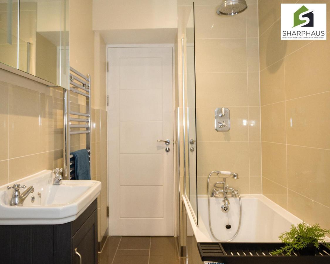 Luxury Hotel-Quality Stay In The Heart Of Brighton By Sharphaus Short Lets & Serviced Accommodation Management Apartment *