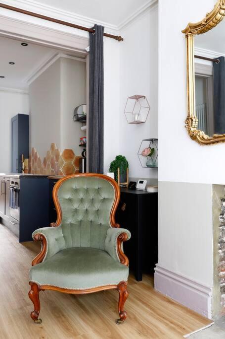 Stunning 2 Bedroom Flat 8min Walk From The * Brighton