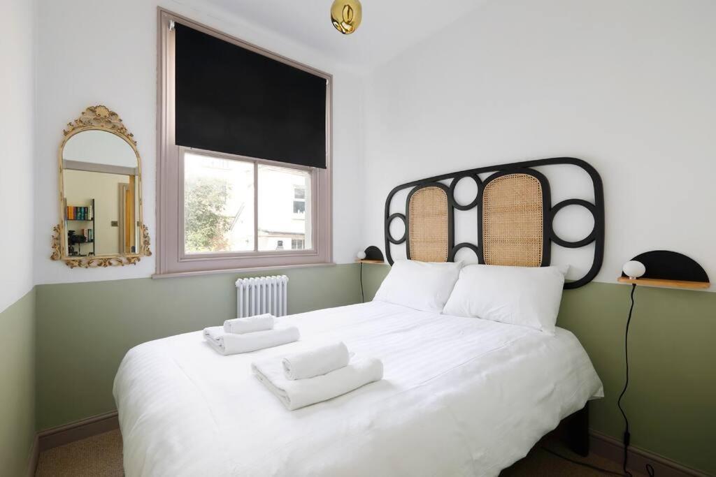 Apartment Stunning 2 Bedroom Flat 8min Walk From The *