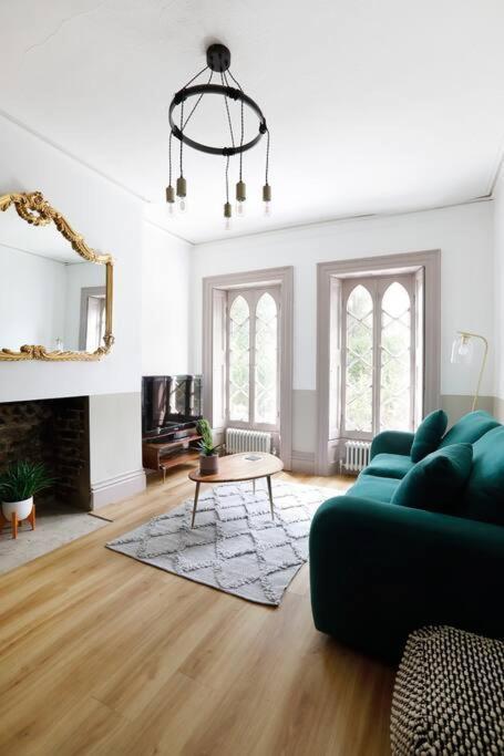 Stunning 2 Bedroom Flat 8min Walk From The Apartment Brighton