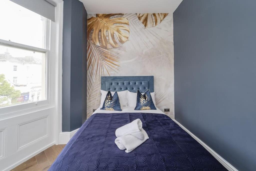 Flash Sale Centre Seafront Bn12sil04 Apartment *