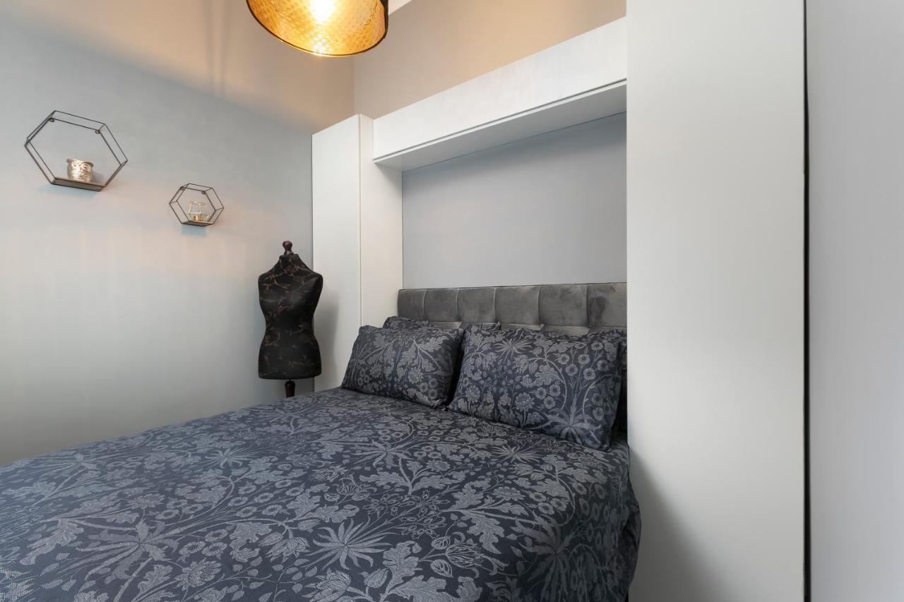 Marine Parade Sea View 2-bedroom Apartment Brighton