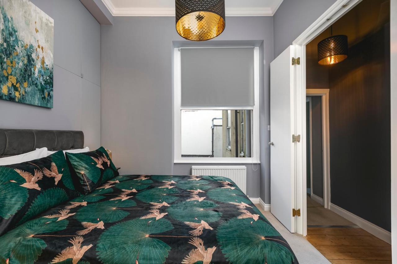Marine Parade Sea View 2-bedroom Brighton