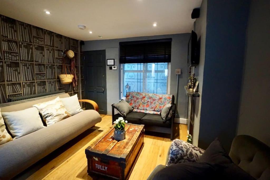 Holiday home Smugglers Heritage Cottage, Very Central In Vibrant *