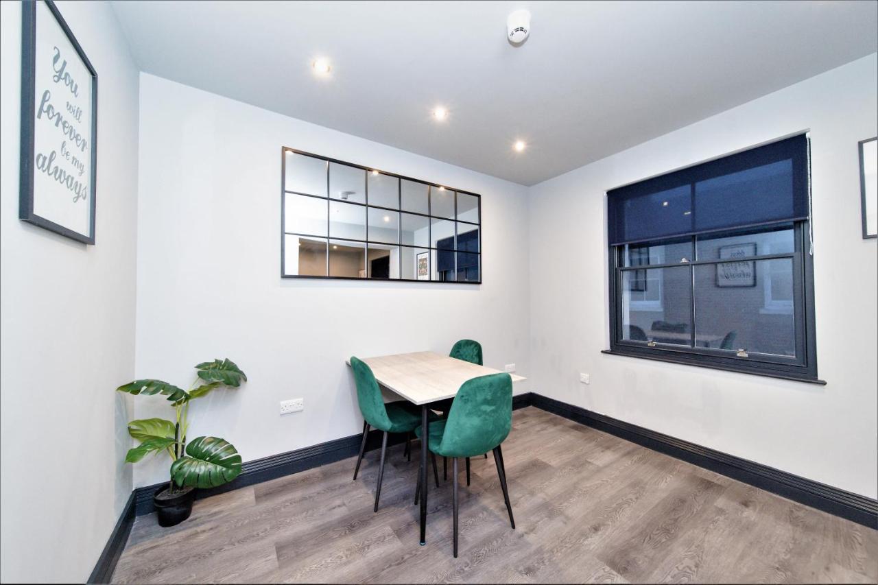 Centre Seafront 2 Bedrooms Flat Bn112shp01 Apartment *