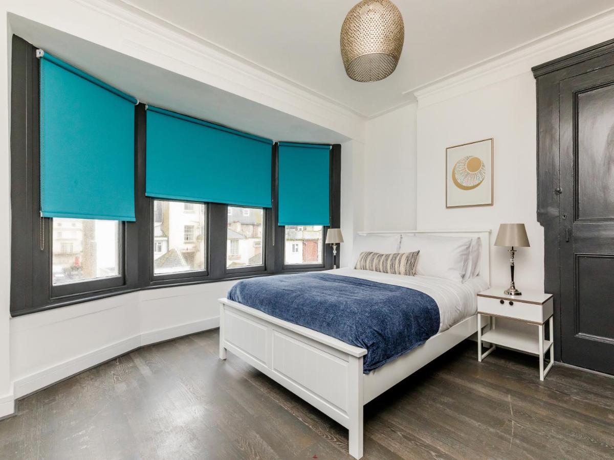 Your Central 5 Bedroom Flat Apartment *