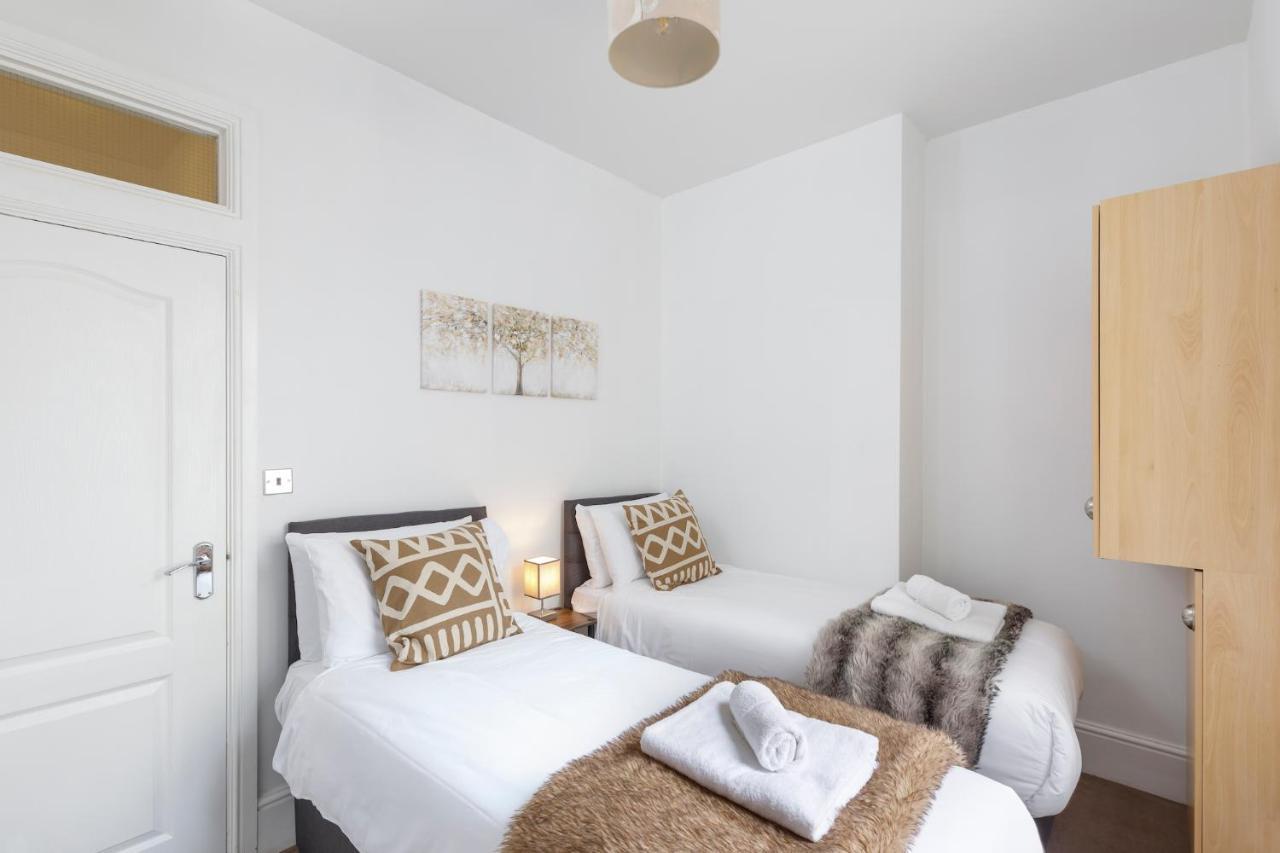 Serenity Square - Wow Location Sleeps 4 Apartment *