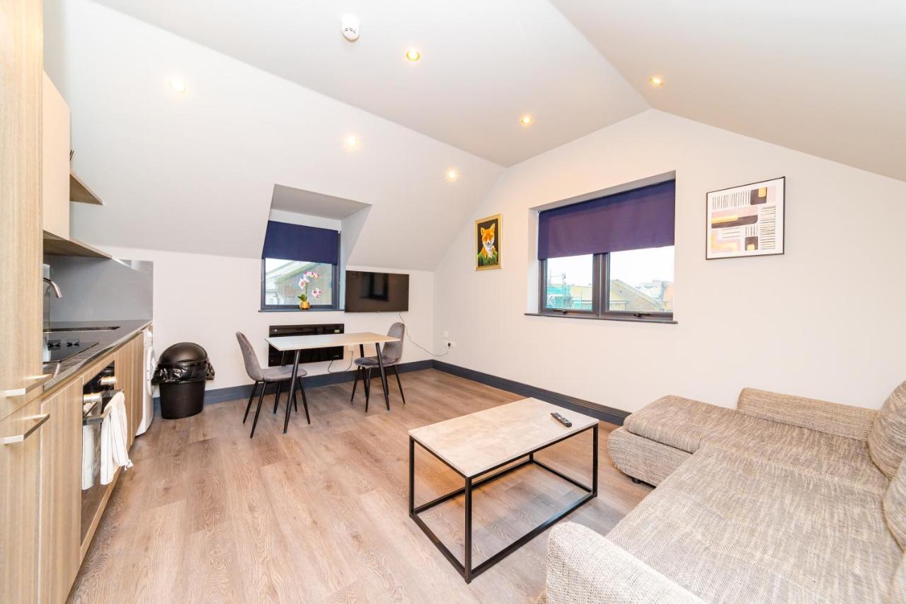 Apartment Flash Sale Centre Seafront 2 Bedroom Flat Bn112shp5a