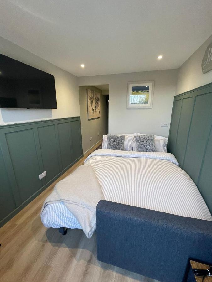 The Hideaway By The Sea - Free Parking Apartment *