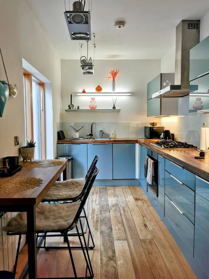 Beautiful Townhouse W/ Parking For 2 Cars * Brighton