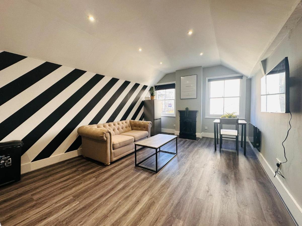 Flash Sale King Size Bed Super Central One Bed Next To Seafront 2 Brighton