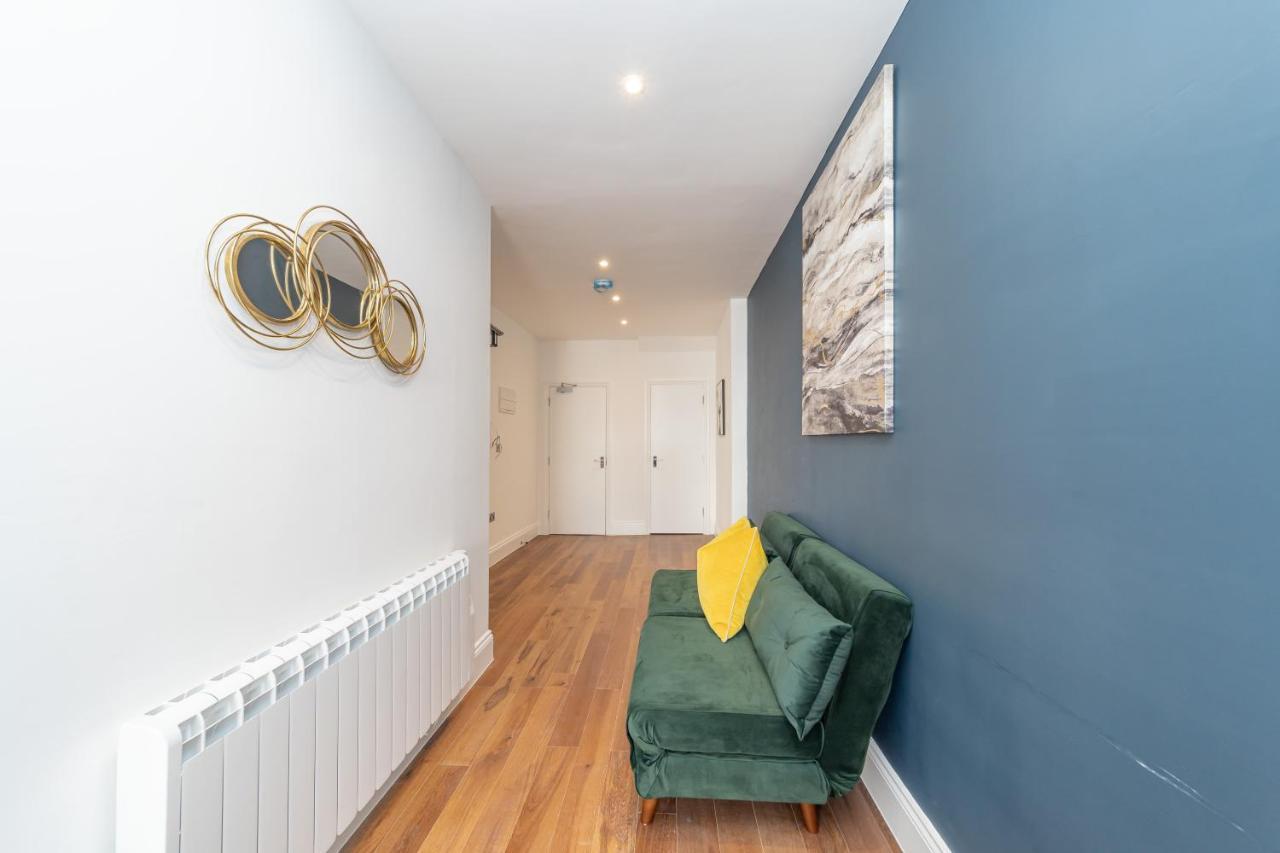 2cq*morden Studio Flat *moments Away From Seafront