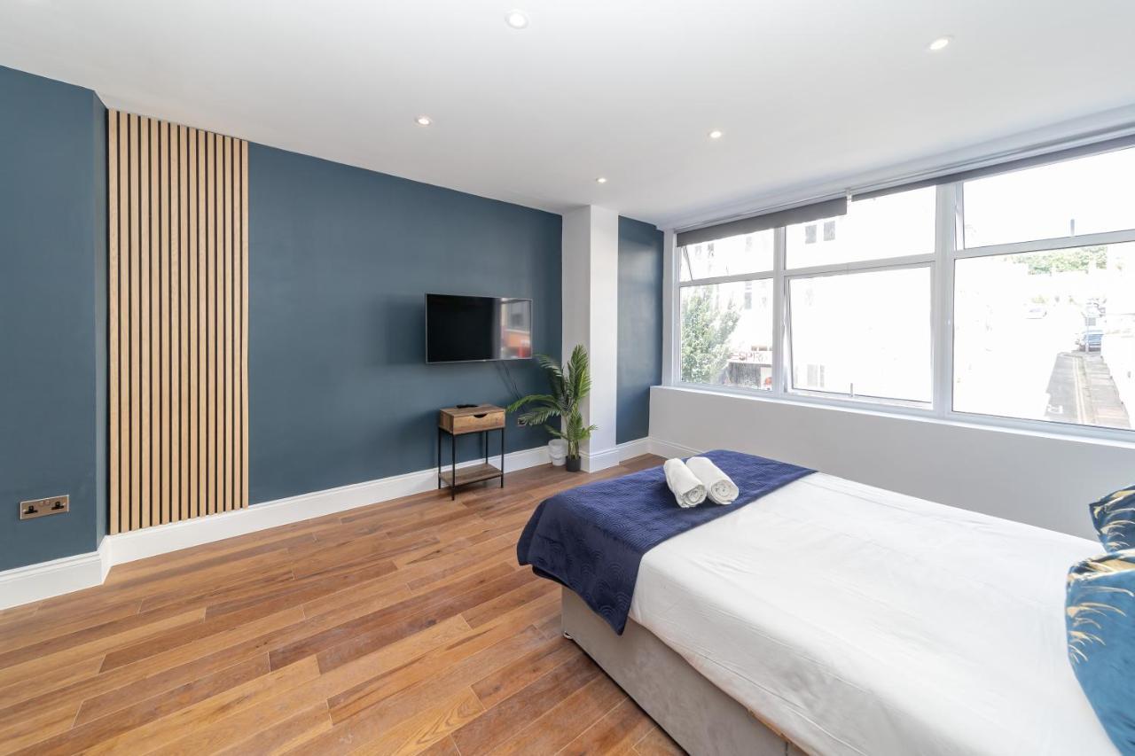 Apartment 2cq*morden Studio Flat *moments Away From Seafront *