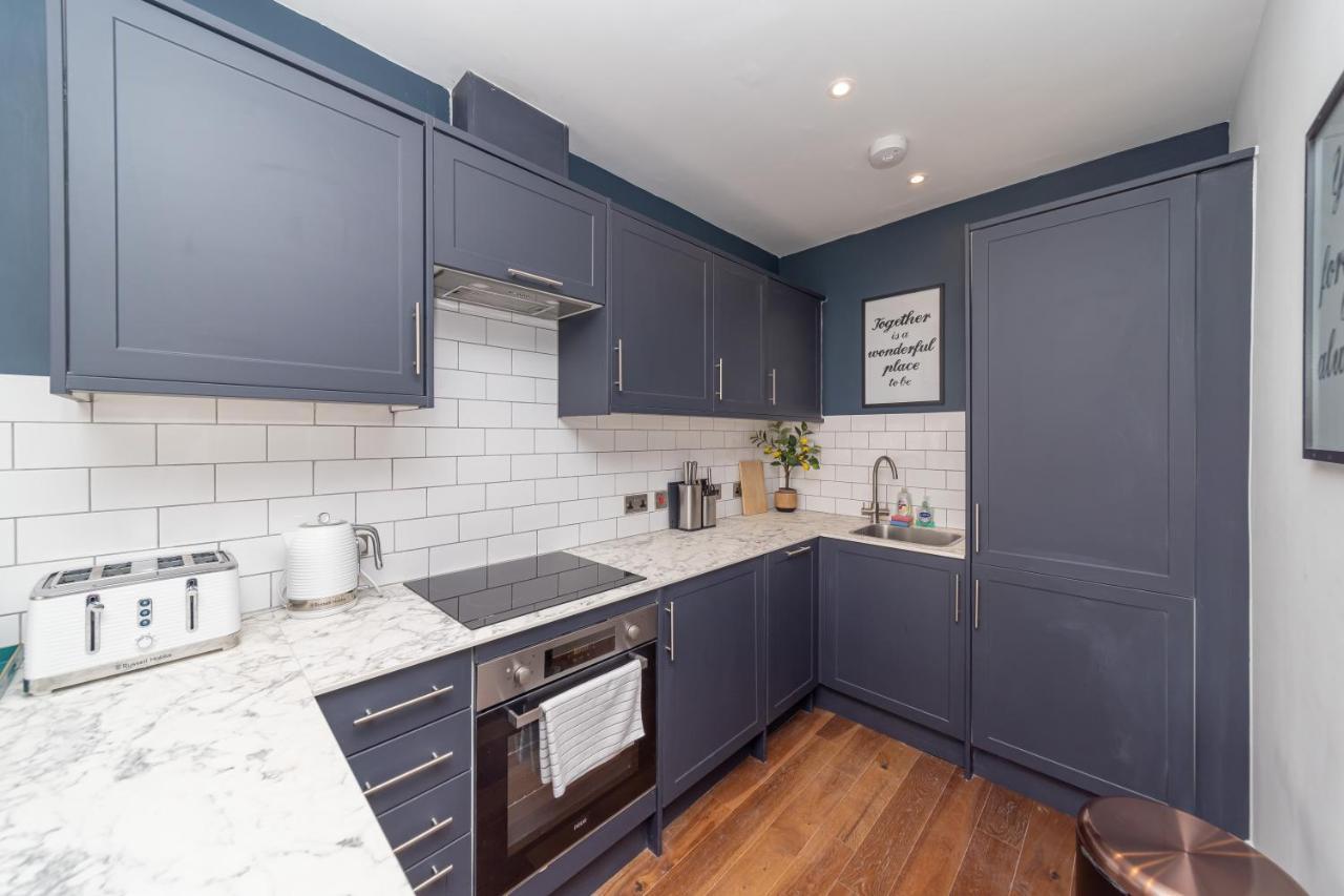 Apartment 2cq*morden Studio Flat *moments Away From Seafront