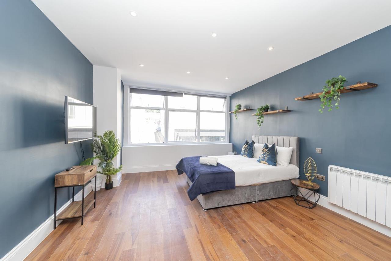 Apartment 2cq*morden Studio Flat *moments Away From Seafront *