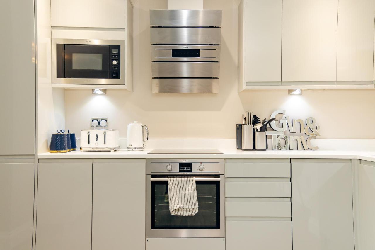 Centre 1 Bedroom Flat Bn1gre29 *