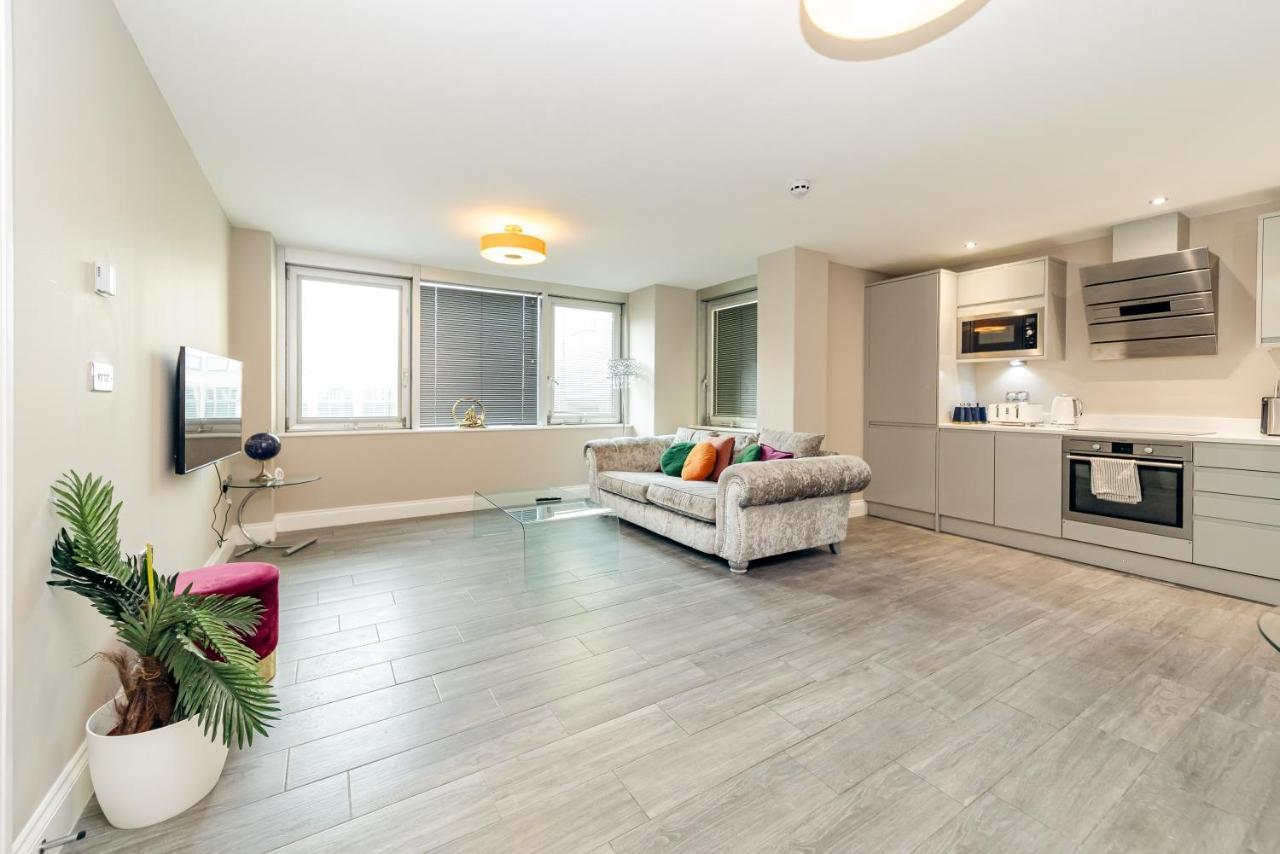 Centre 1 Bedroom Flat Bn1gre29 Apartment