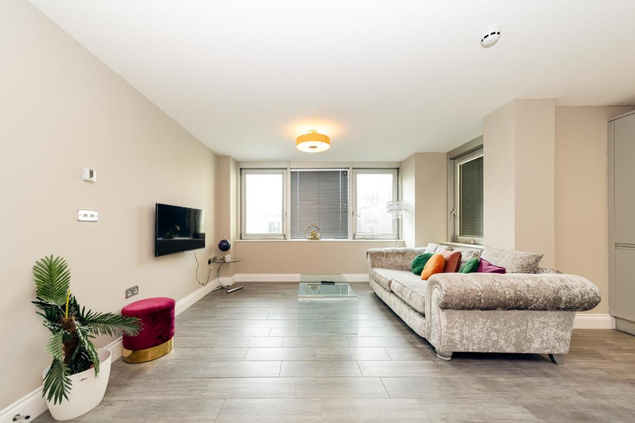 Centre 1 Bedroom Flat Bn1gre29