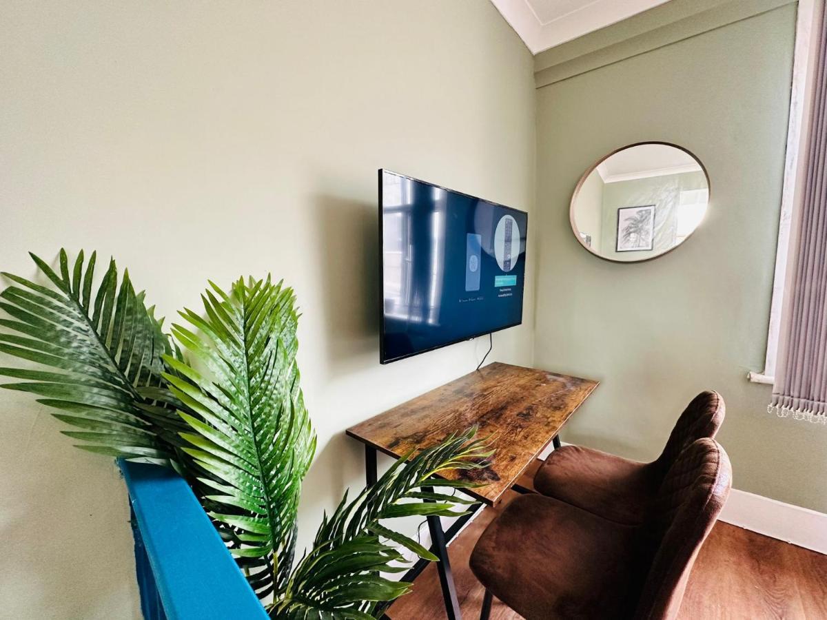 Super Central Location I Tropical Studio I Next To Beach And North Lanes Apartment *