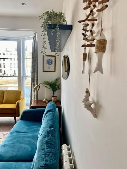 Apartment Stylish Coastal In The Centre Of