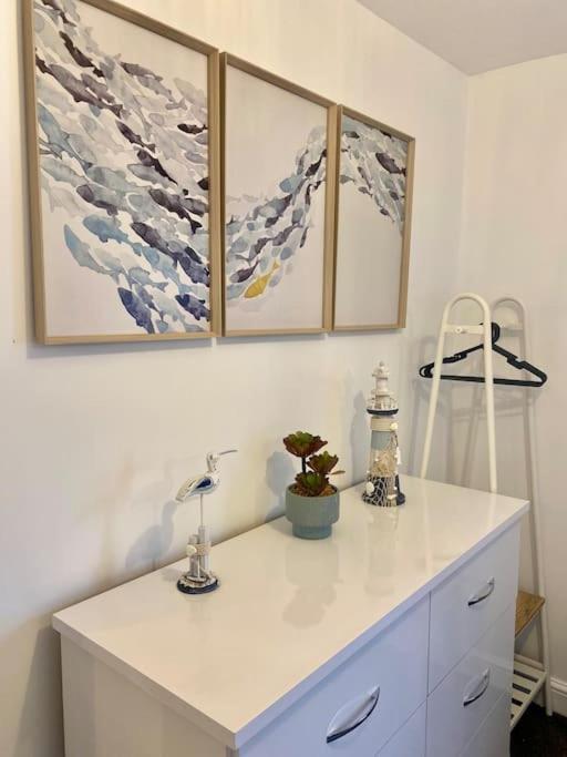 Stylish Coastal In The Centre Of