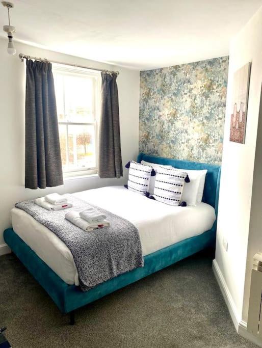 Stylish Coastal In The Centre Of Apartment