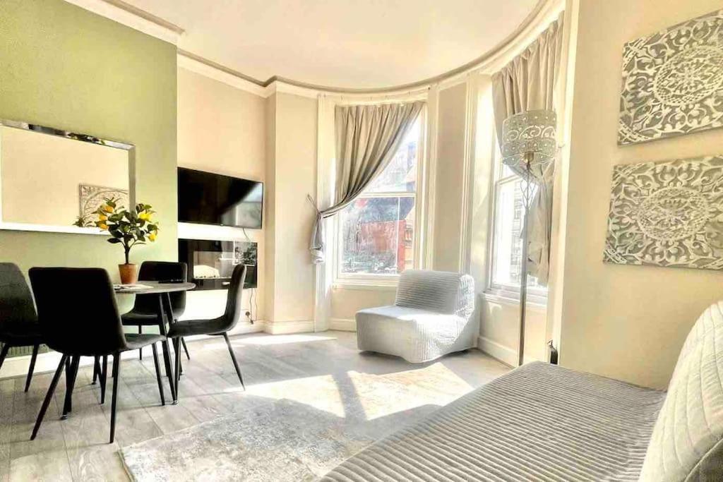 2 Minutes From Sea Front Apartment