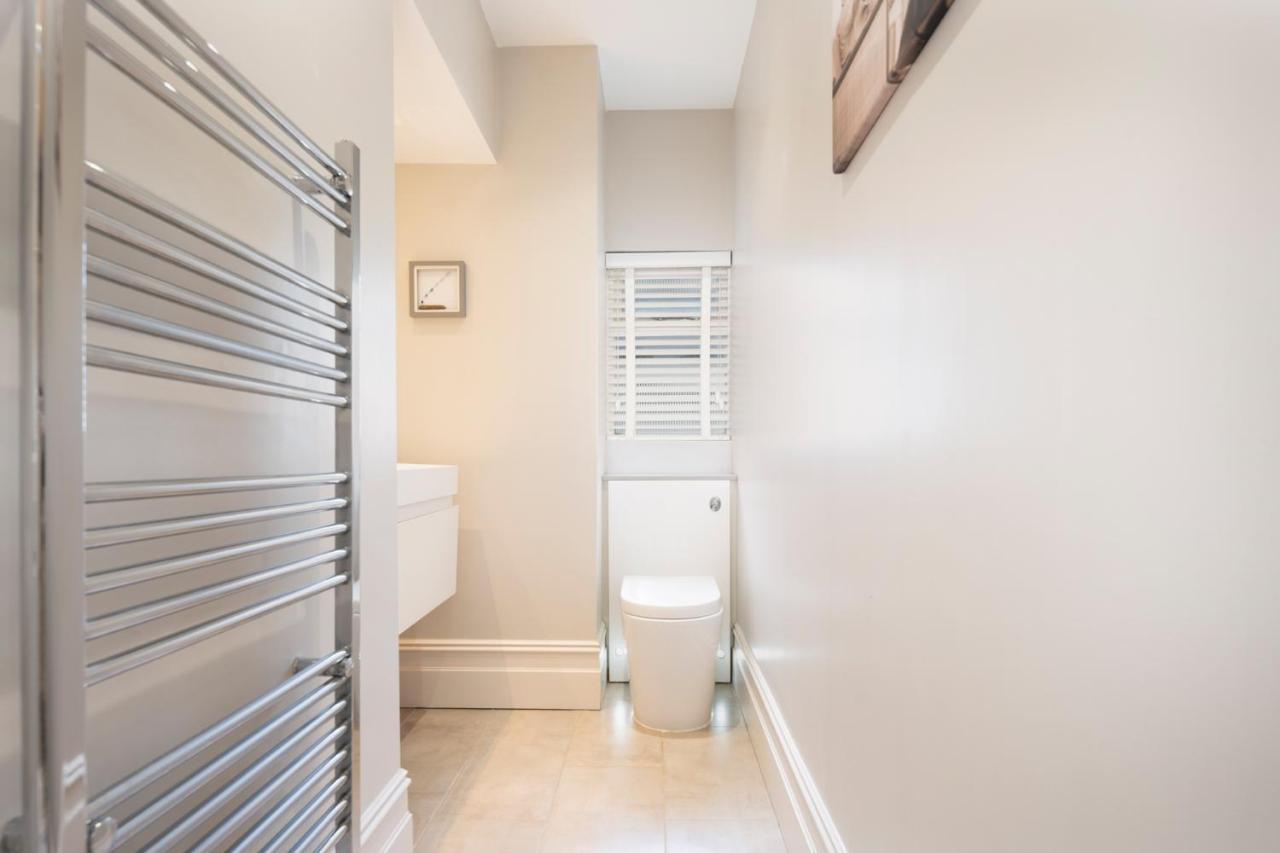 Spacious Sillwood Street - *