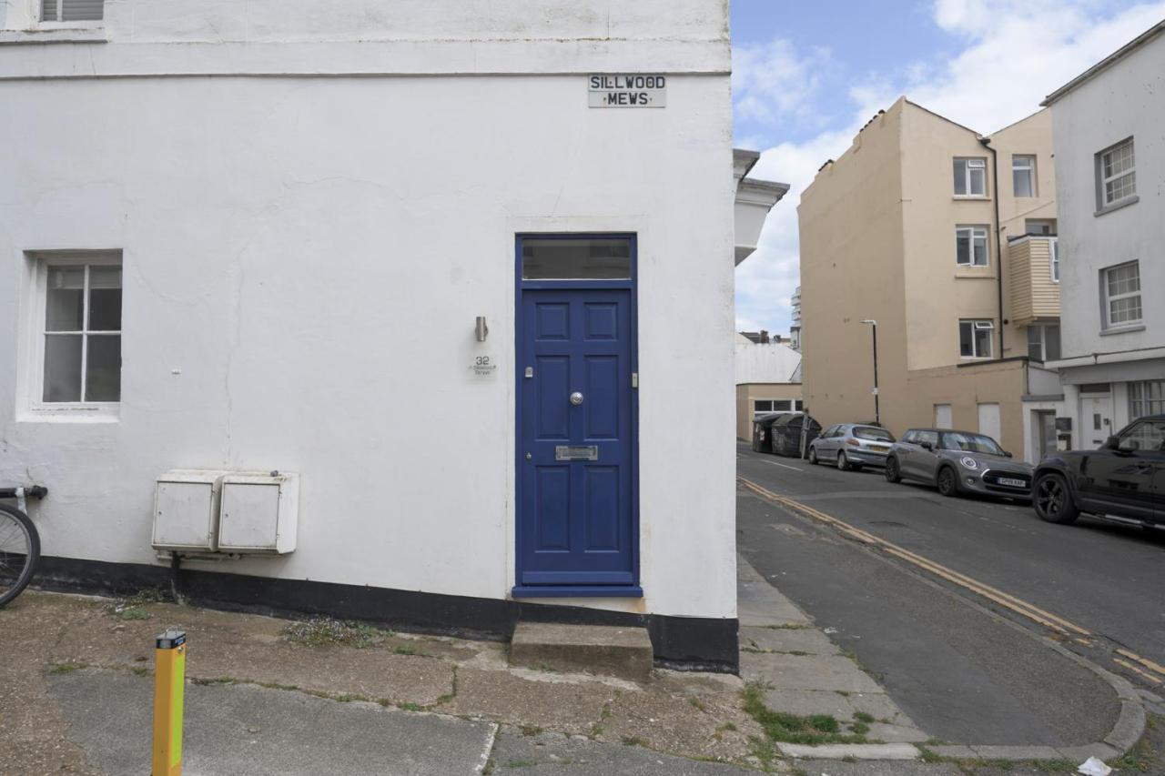 Apartment Spacious Sillwood Street - *