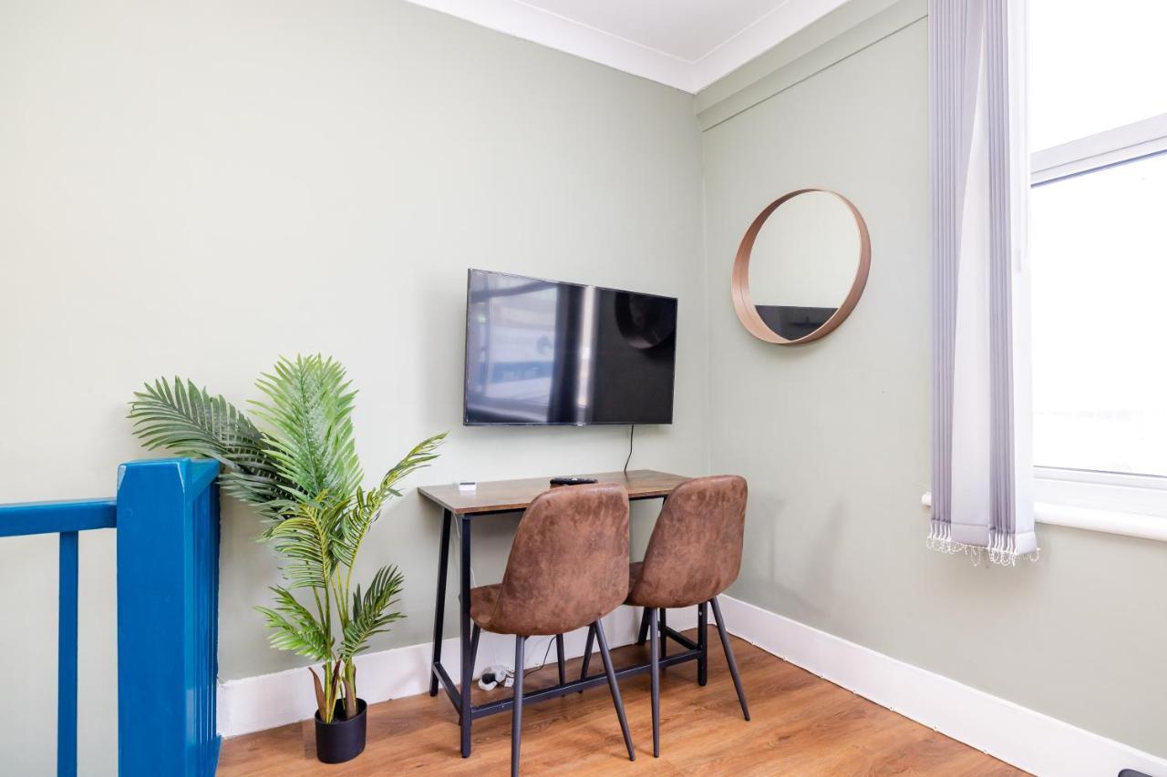 Super Central Location I Tropical Studio I Next To Beach And North Lanes Brighton