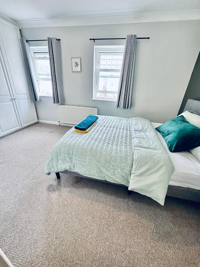 Holiday home Place2stay Free Parking 3 Bed House