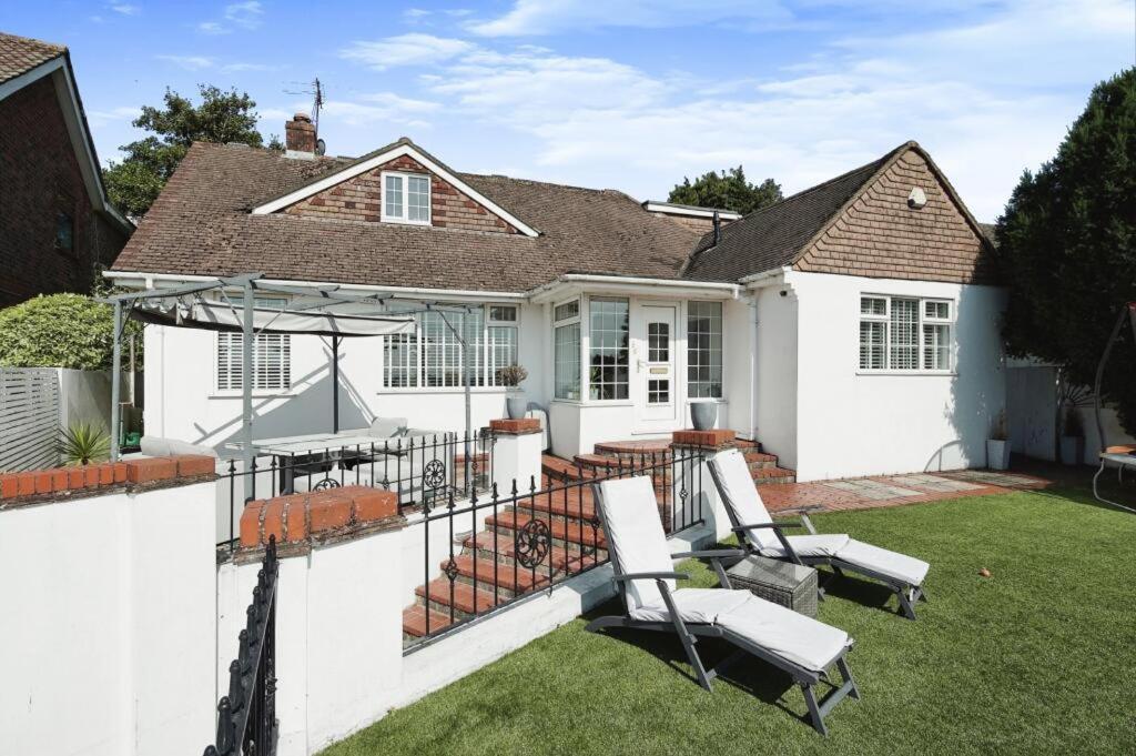 5 Bedroom In With Hot Tub Brighton