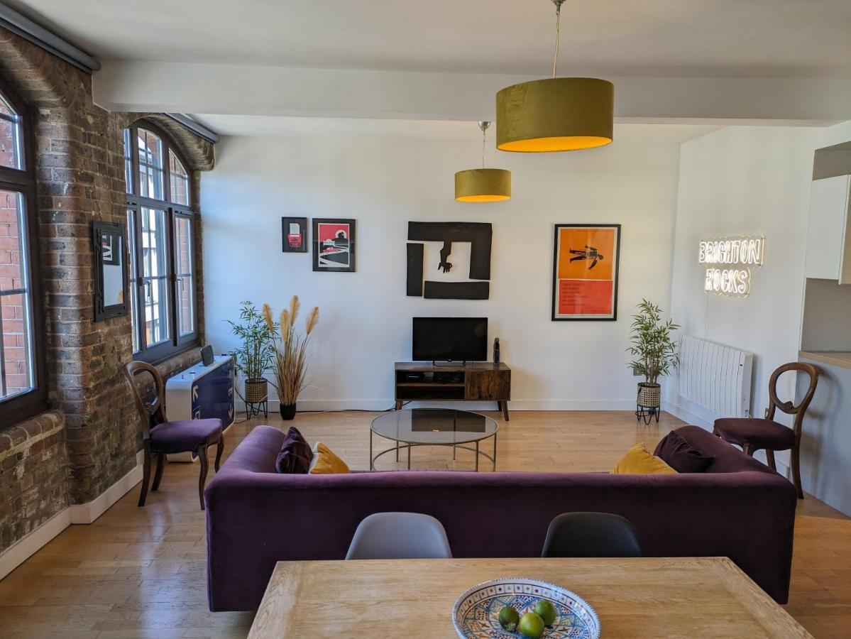 Loft Style 2-bed 2-bath In North Laines * Brighton