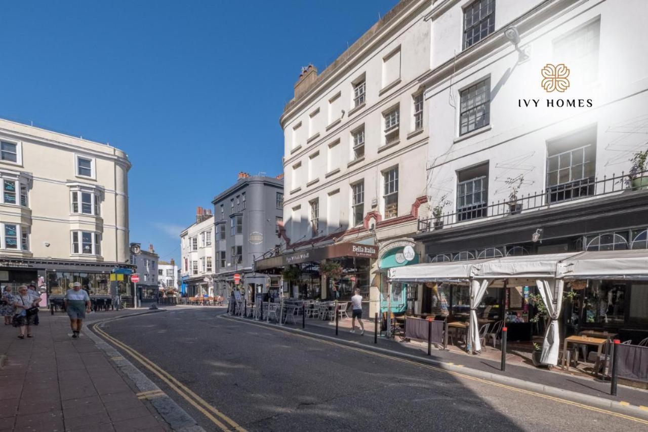 Super 3br Close To North Lanes And Shopping Centre