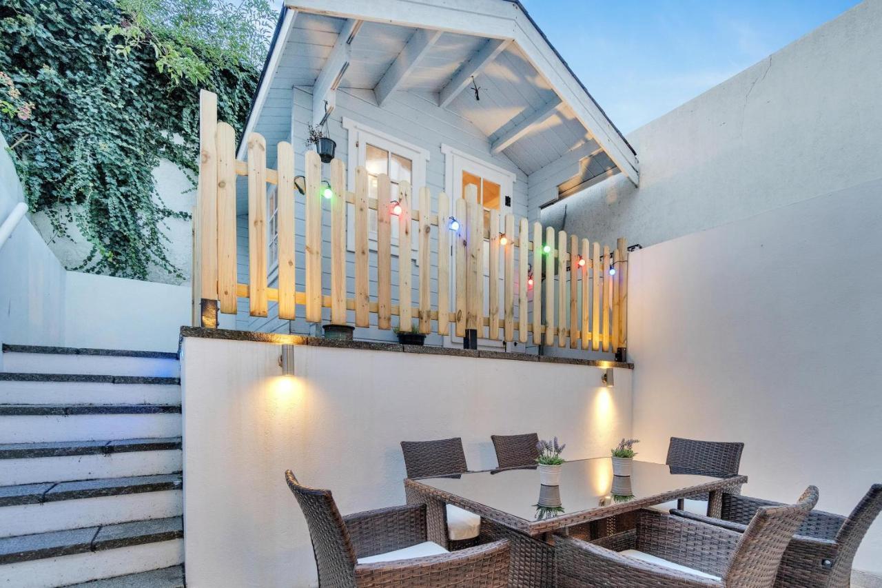Hut Hideaway By My Getaways Brighton