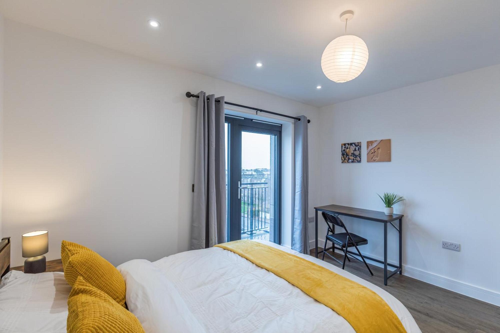 Apartment 2 Bed 2 Bath Near College, Beach, Hospital - Long Offers