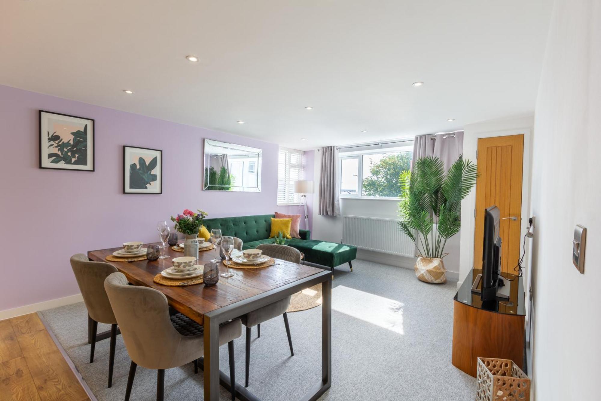 The Retreat - 1 Bd Flat *