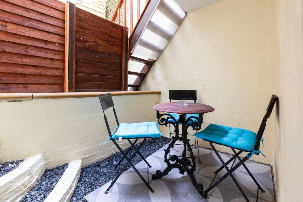 Apartment Basement Flat, Regency Square Brighton