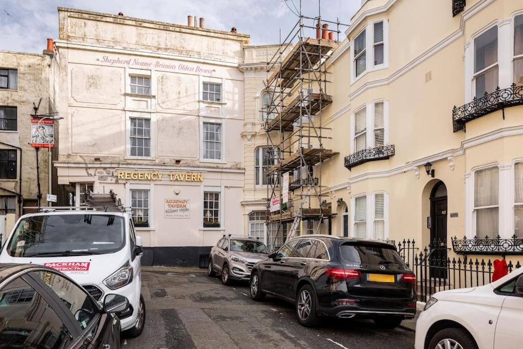 Basement Flat, Regency Square Apartment Brighton