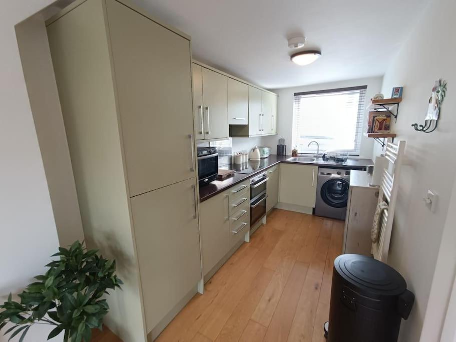 Holiday home Ideal Escape Complimentary Parking & Cosy *